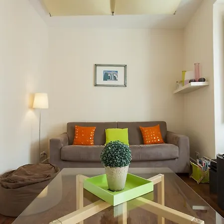 Joivy Spacious And Bright 1-bed Flat With Views In Lapa Apartman