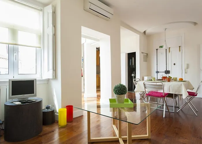 Joivy Spacious And Bright 1-Bed Flat With City Views In Lapa Lägenhet *