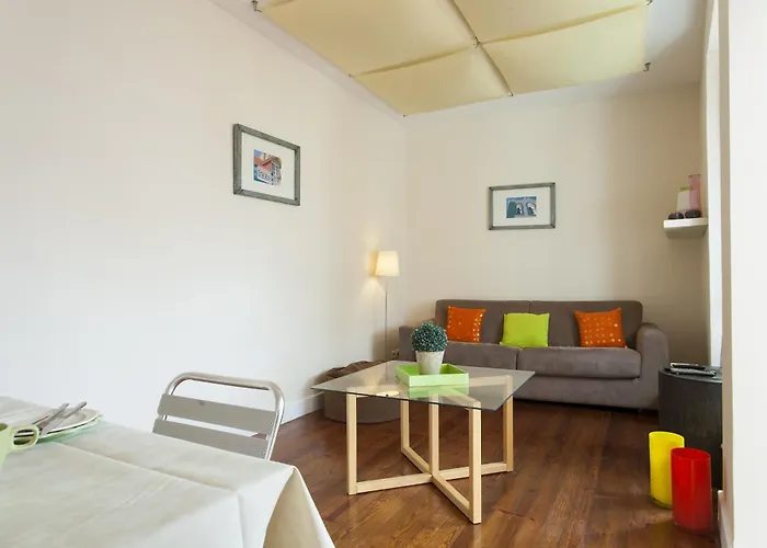 Joivy Spacious And Bright 1-Bed Flat With City Views In Lapa Lägenhet